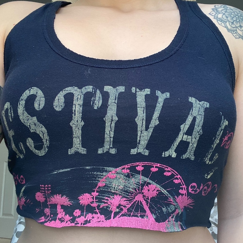 Steve Madden Cropped Festival Tank